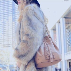 Like New! Rare 🎀 Rebecca Minkoff Pink Leather Full Size Lexie Tassel Bucket Bag!